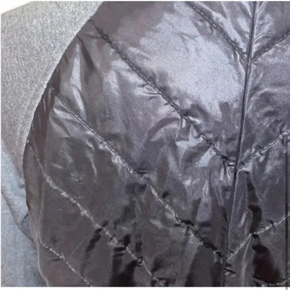 REEBOK FULL ZIP MOCK NECK QUILTED FLEECE LINED BLACK/ GREY ATHLETIC JACKET SMALL - Picture 10 of 13